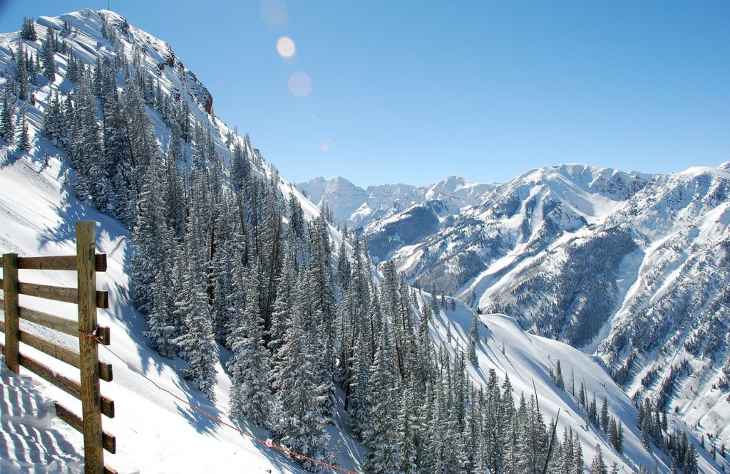Clark Weeks skiing Aspen
