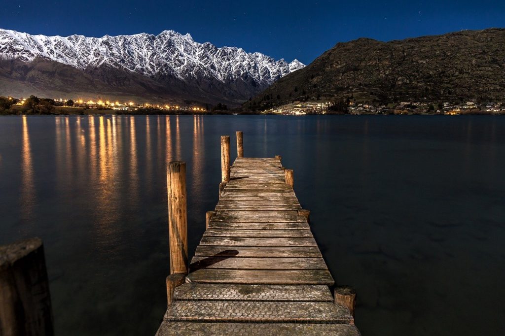 Clark Weeks skiing New Zealand